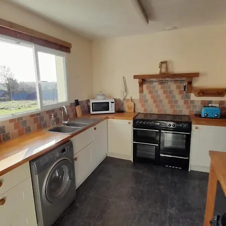 Chaleureux En Pleine Campagne Vue Sur Les Monts Et Forets Et Le Chateau De * Carrouges